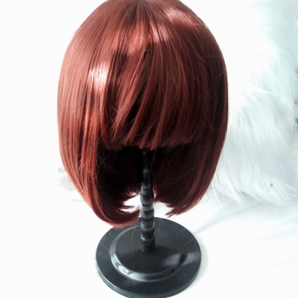 Beautiful 10" Short and Sassy New Auburn Wig Bangs New Tags Original Pac… - Picture 6 of 6